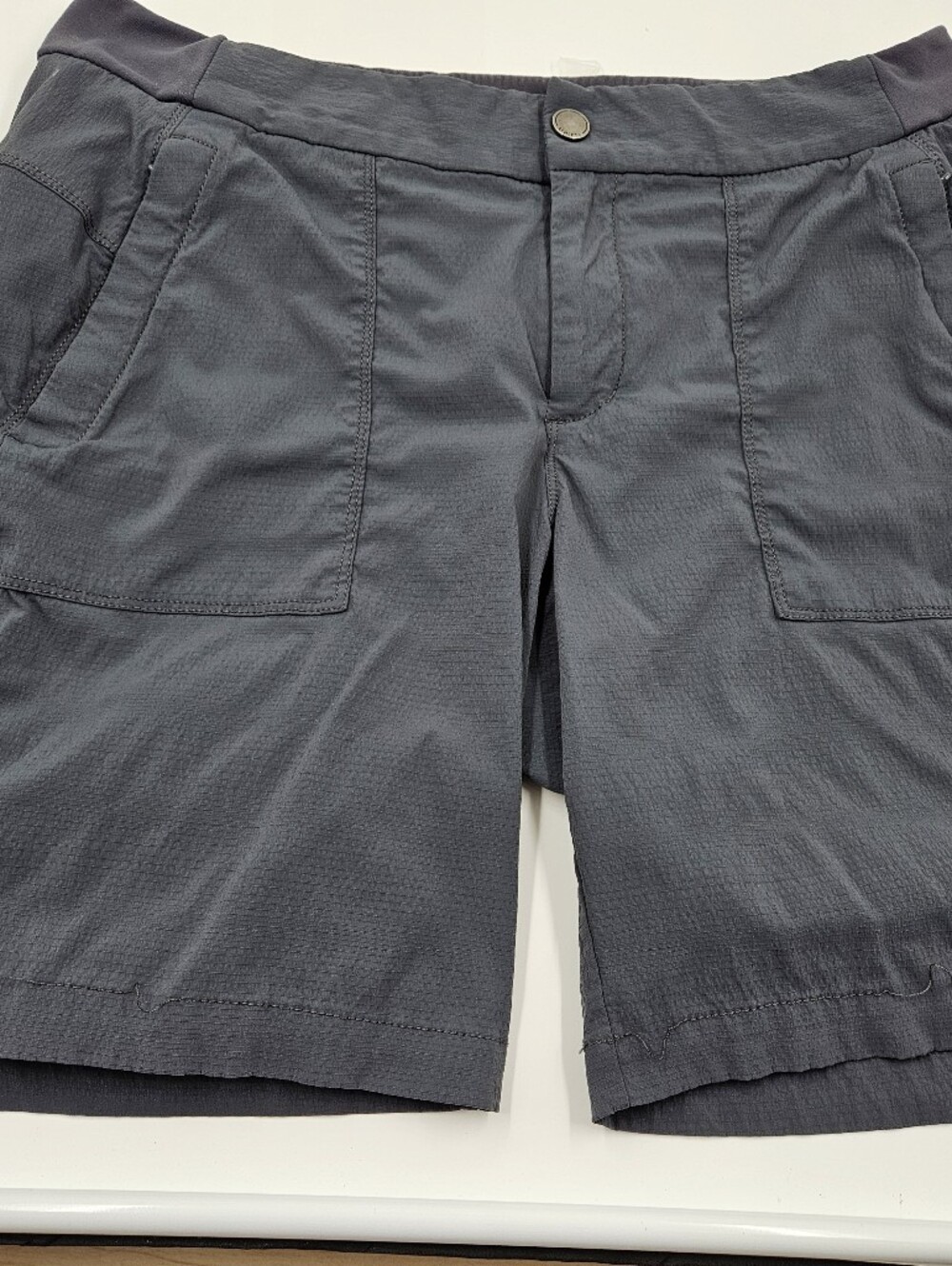 Athleta Trekkie Bermuda Shorts Gray Size 12